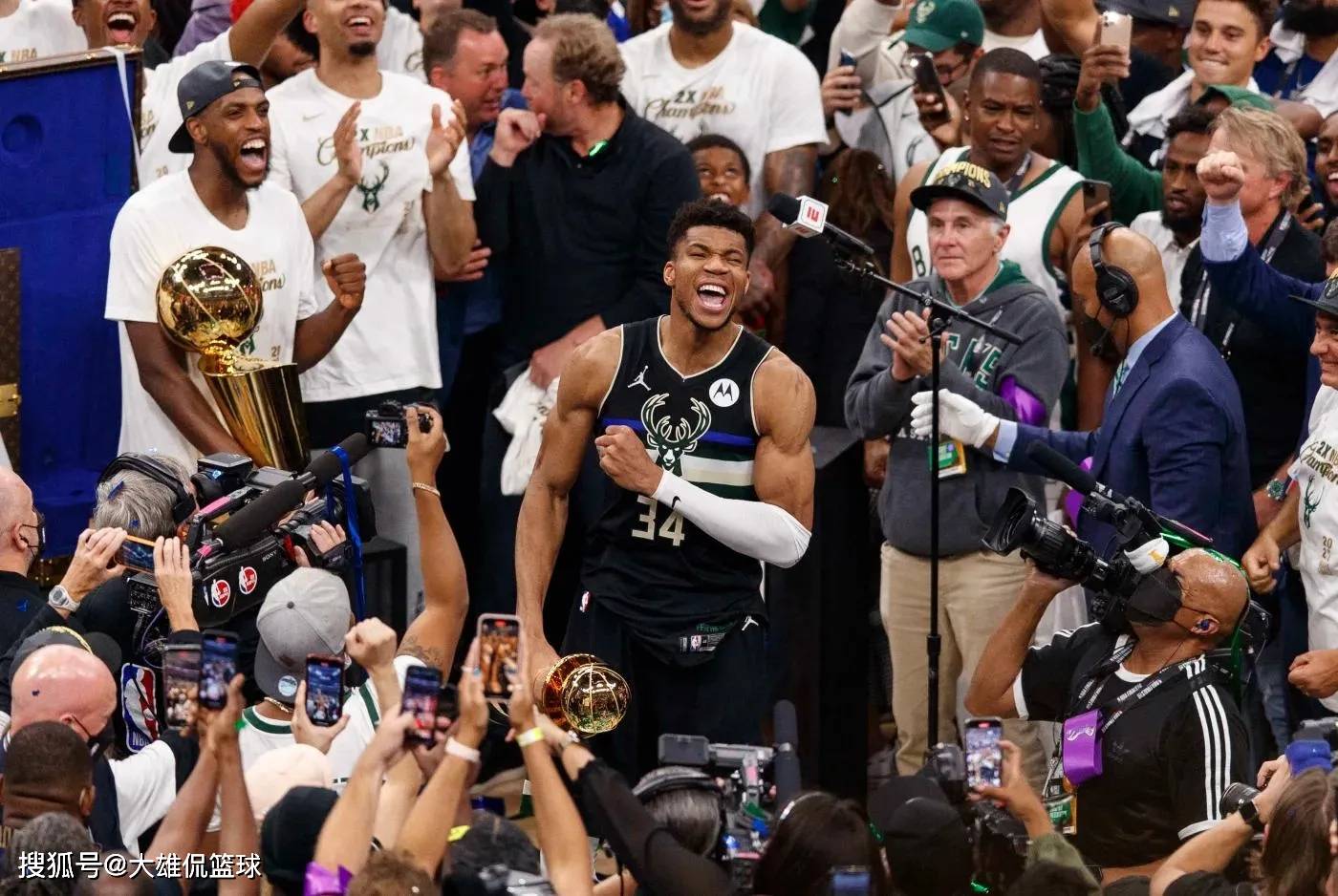 雄鹿B队绝地反击雄鹿，巴恩斯打破历史纪录