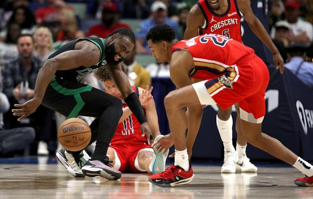 绿军队员全心备战，力图胜利的简单介绍