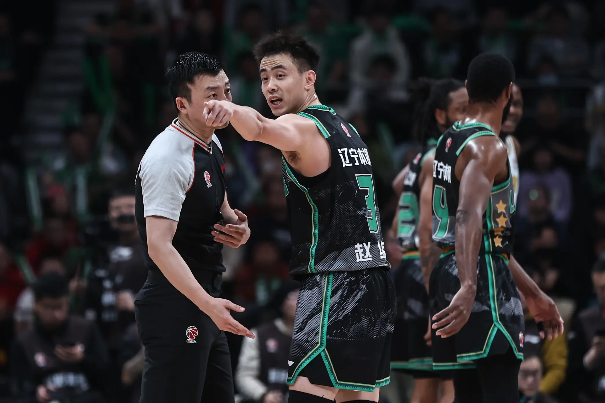 辽宁宏运前锋连续进球，助球队战胜强敌