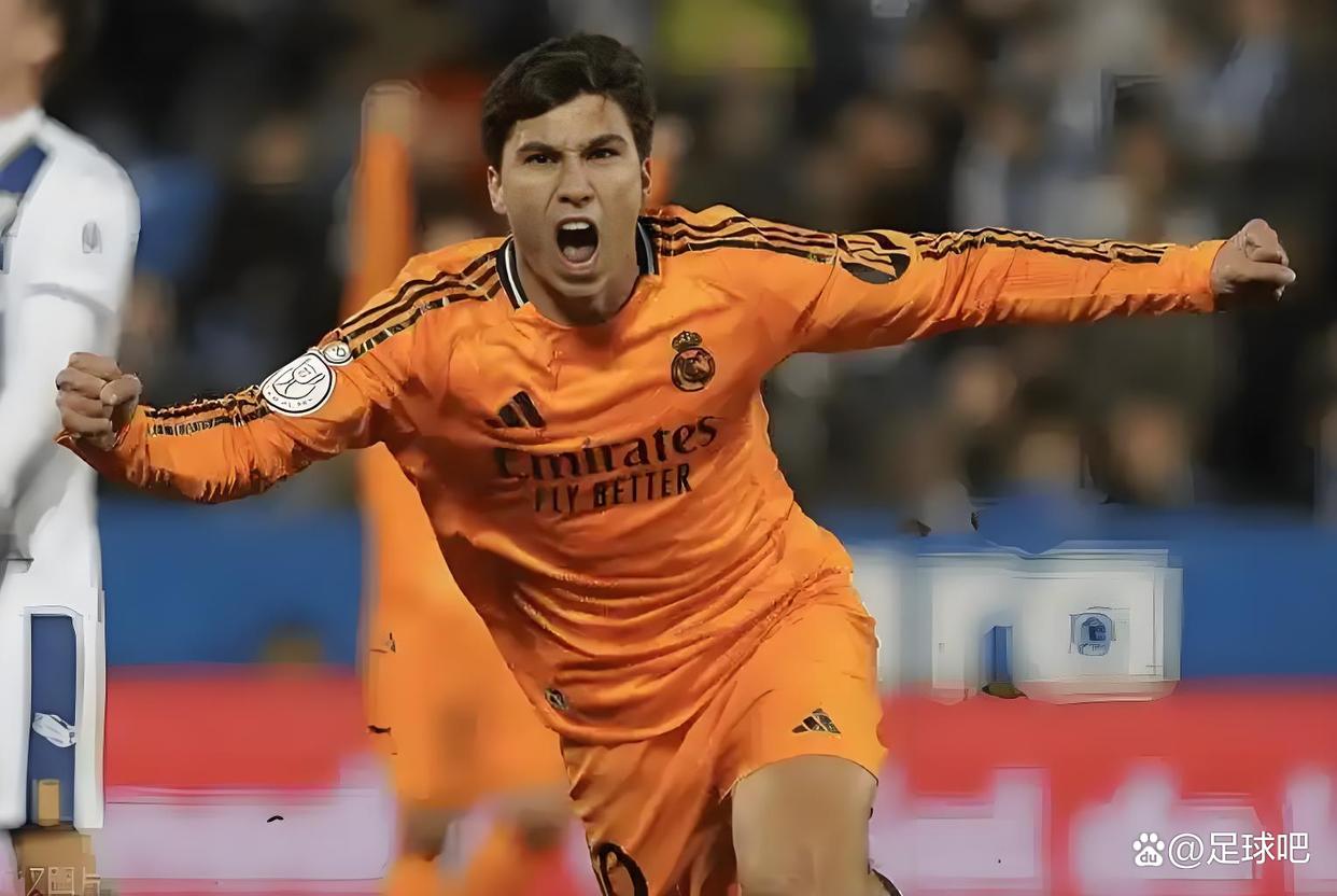 包含皇马风起云涌，新星崭露头角的词条