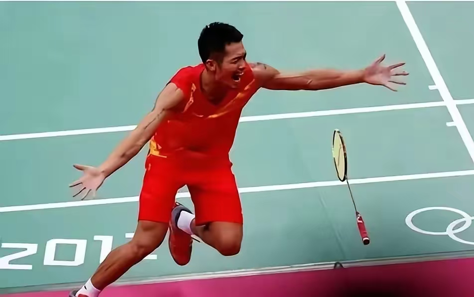 中国羽毛球队血洗印尼羽毛球队，林丹送出助攻