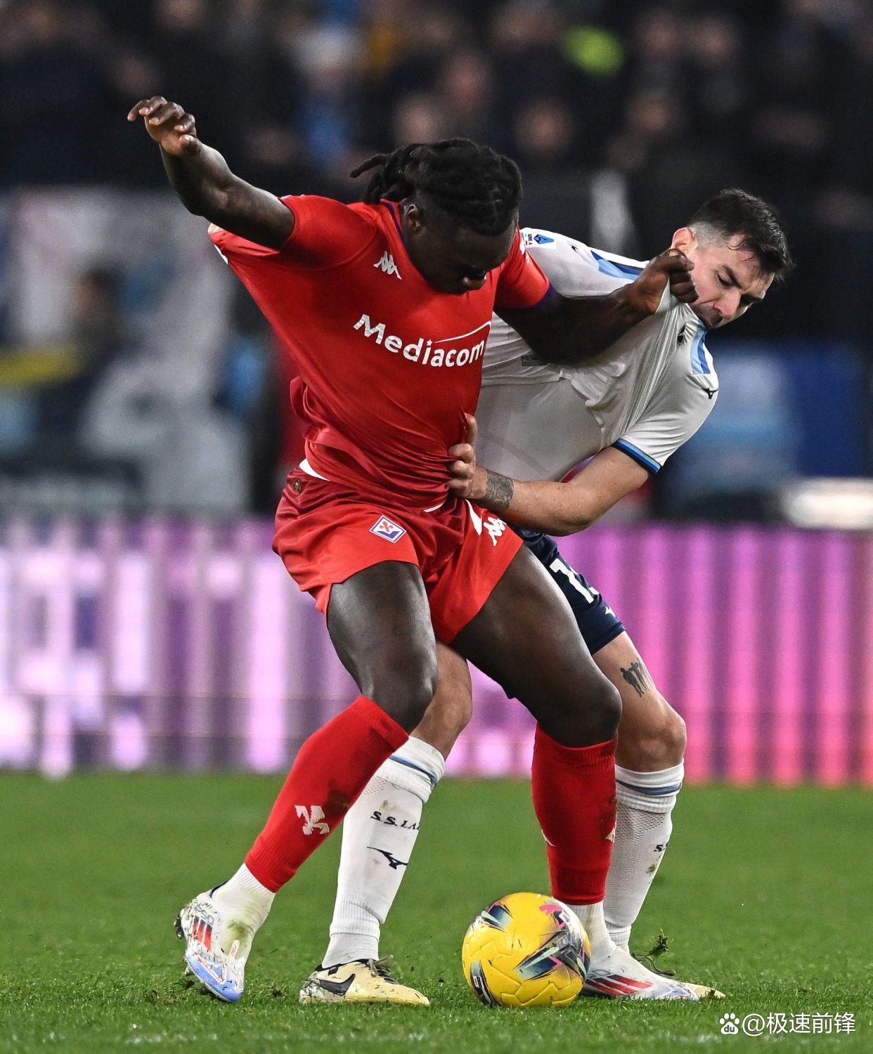 赛普利球员备战对罗马的对决