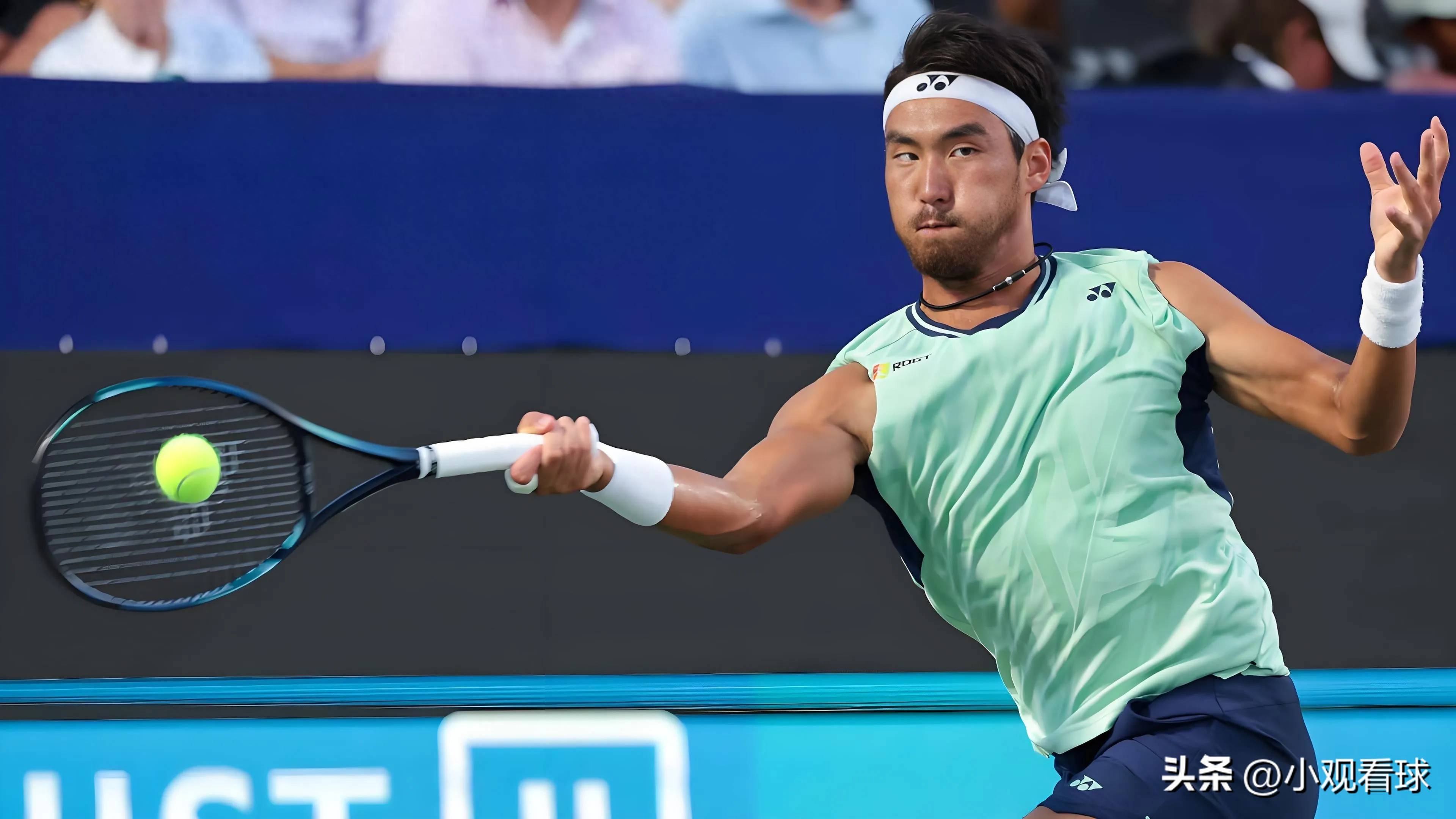 关于温网鏖战联合杯，西西帕斯关键制胜的信息