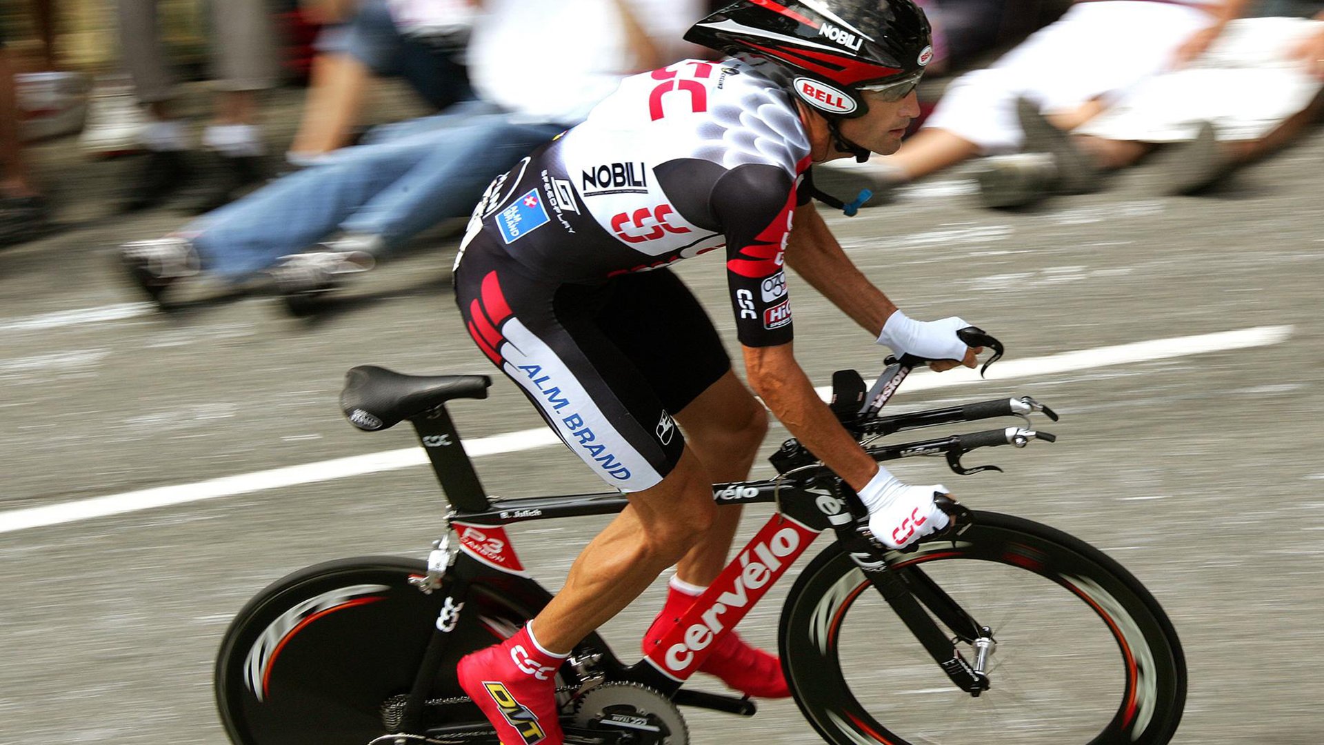 足球外交新篇，AC米兰打穿秘鲁防线，阿拉巴意外成为关键先生